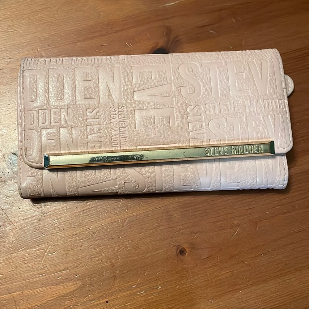 Steve Madden clutch wallet